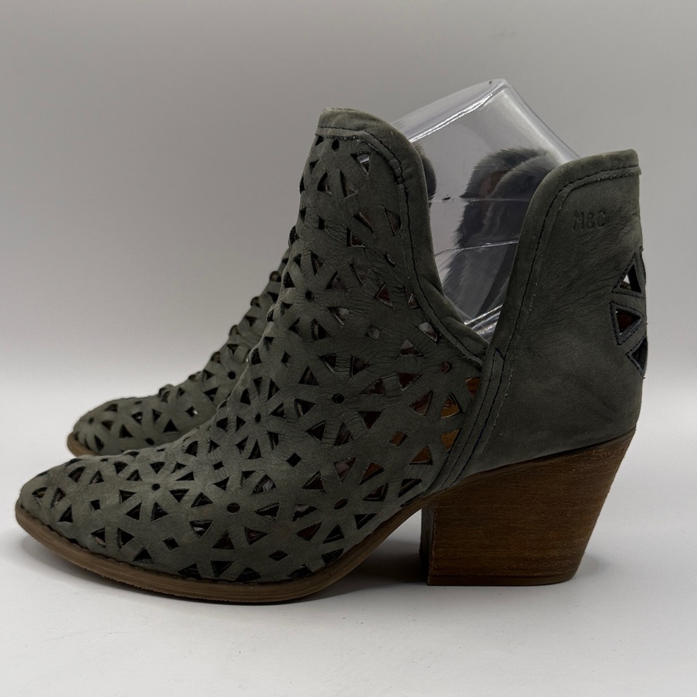 Musse & Cloud Athena Leather Gray Laser‎ Cutout Ankle Booties Size 7